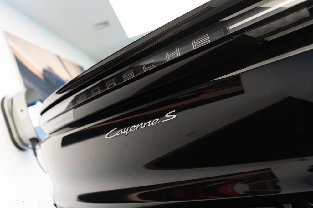 Porsche Cayenne - 37