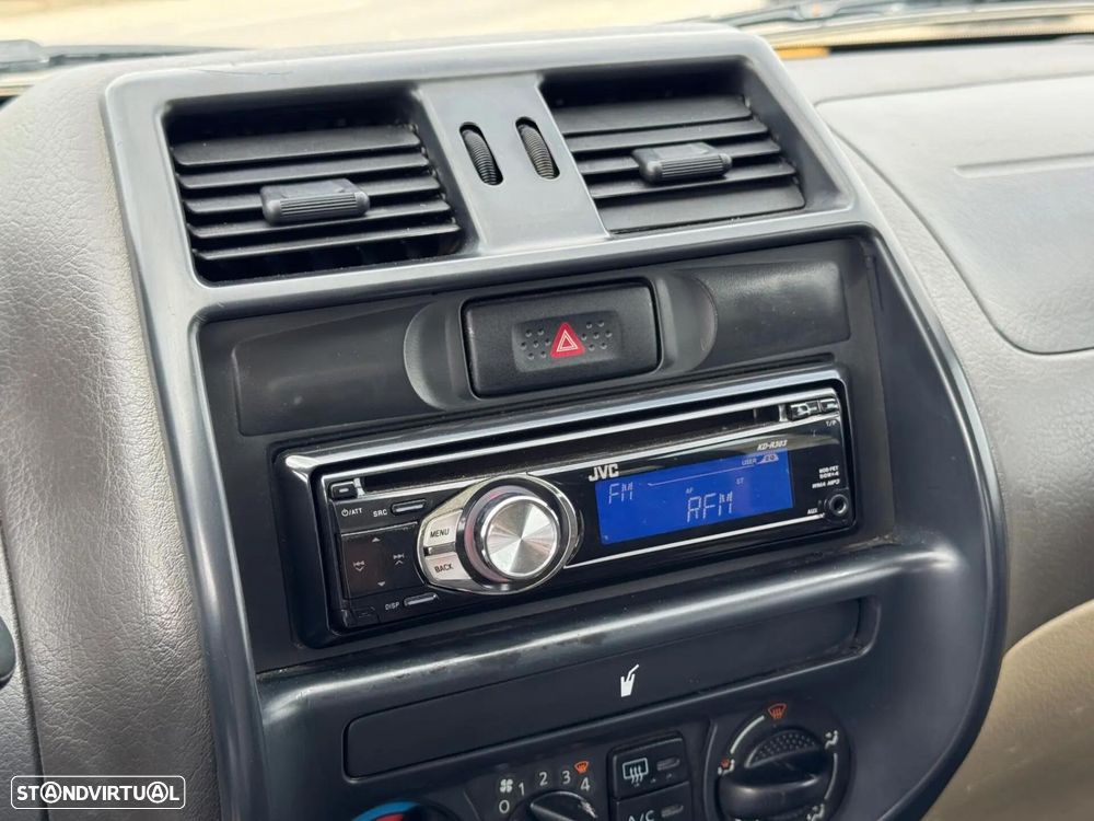 Nissan Terrano - 11