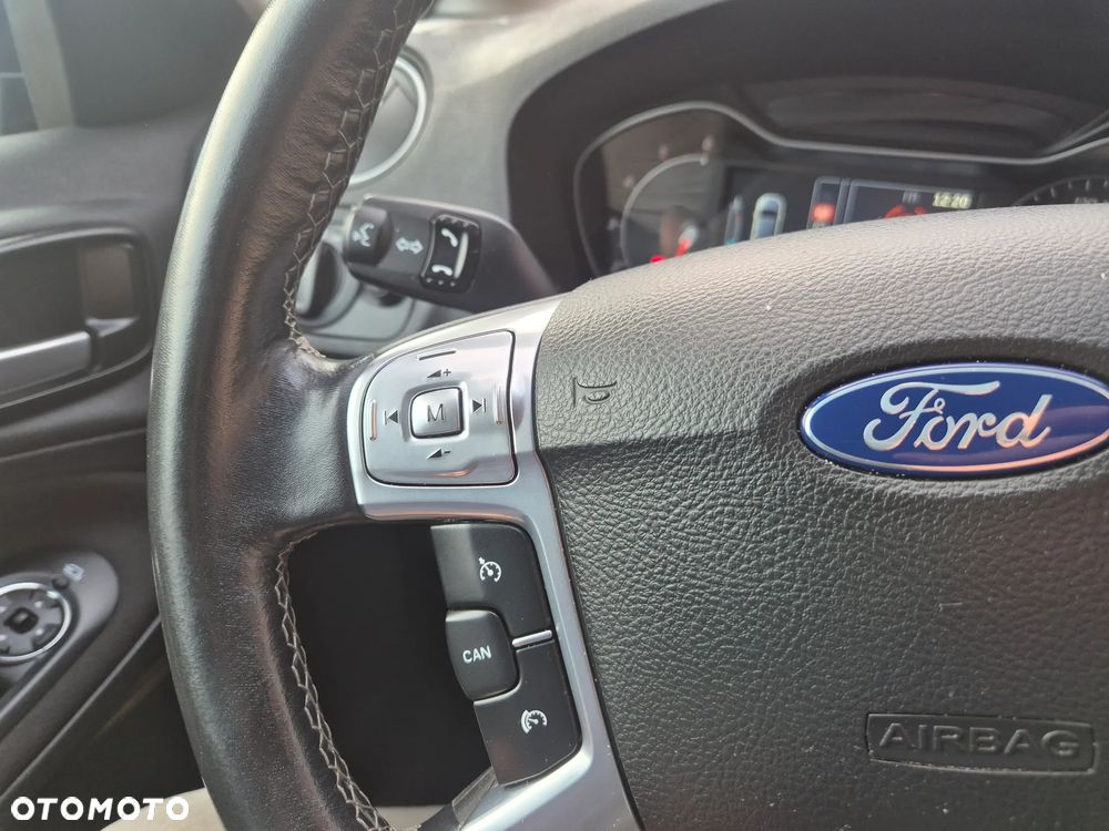 Ford S-Max 2.0 TDCi DPF Titanium - 22