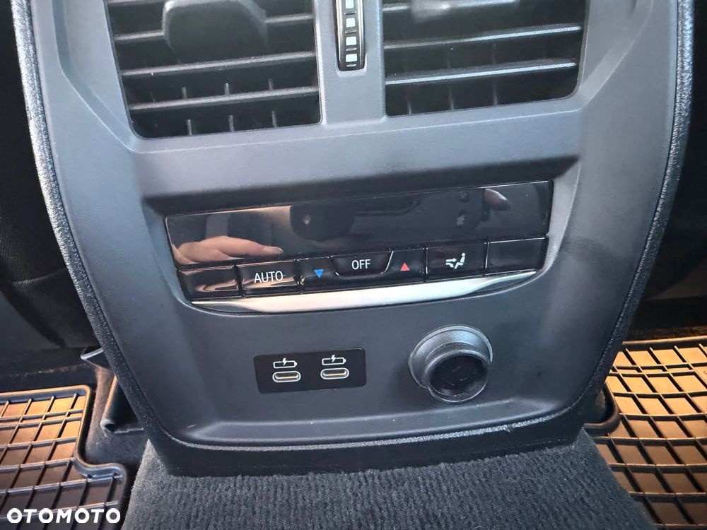 BMW Seria 3 320d xDrive Advantage - 13