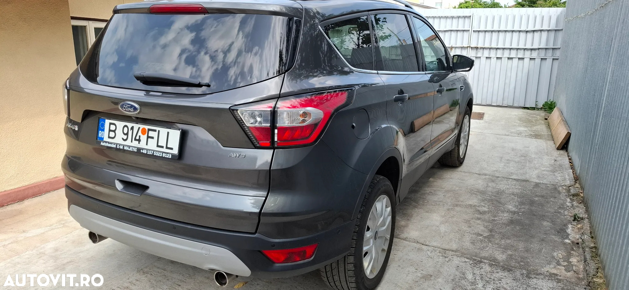Ford Kuga 1.5 EcoBoost 4x4 Aut. Titanium - 4