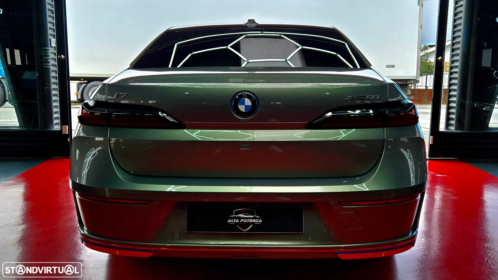 BMW i7 xDrive60 - 10