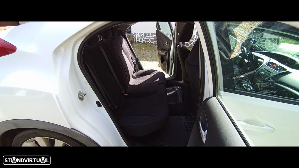 Honda Civic 1.4 i-VTEC Sport - 16