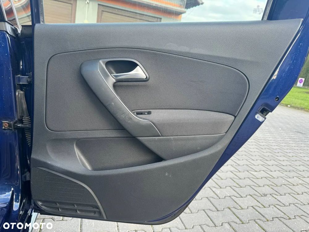 Volkswagen Polo 1.4 16V Comfortline - 22