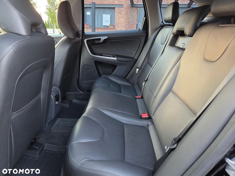 Volvo XC 60 - 16