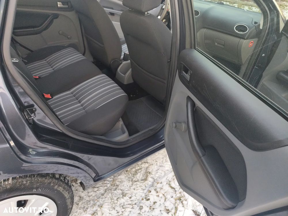 Ford Focus 1.6 TDCI DPF Titanium - 7