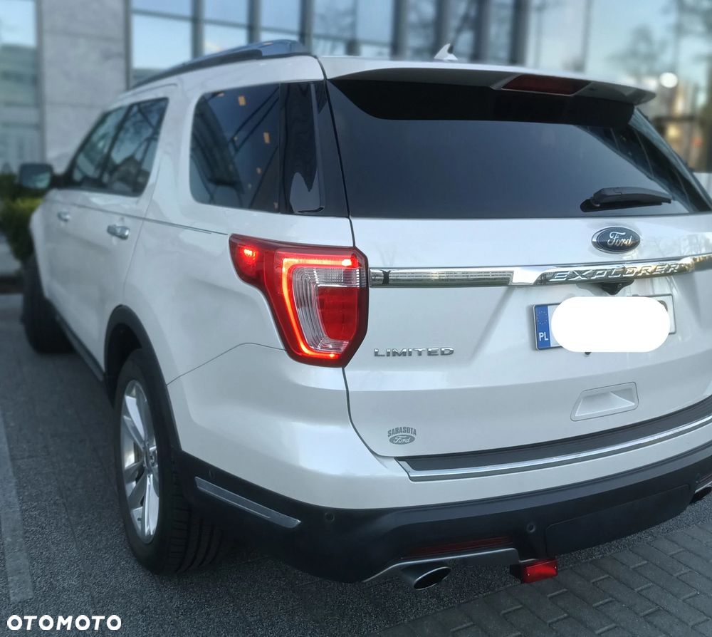 Ford Explorer - 22