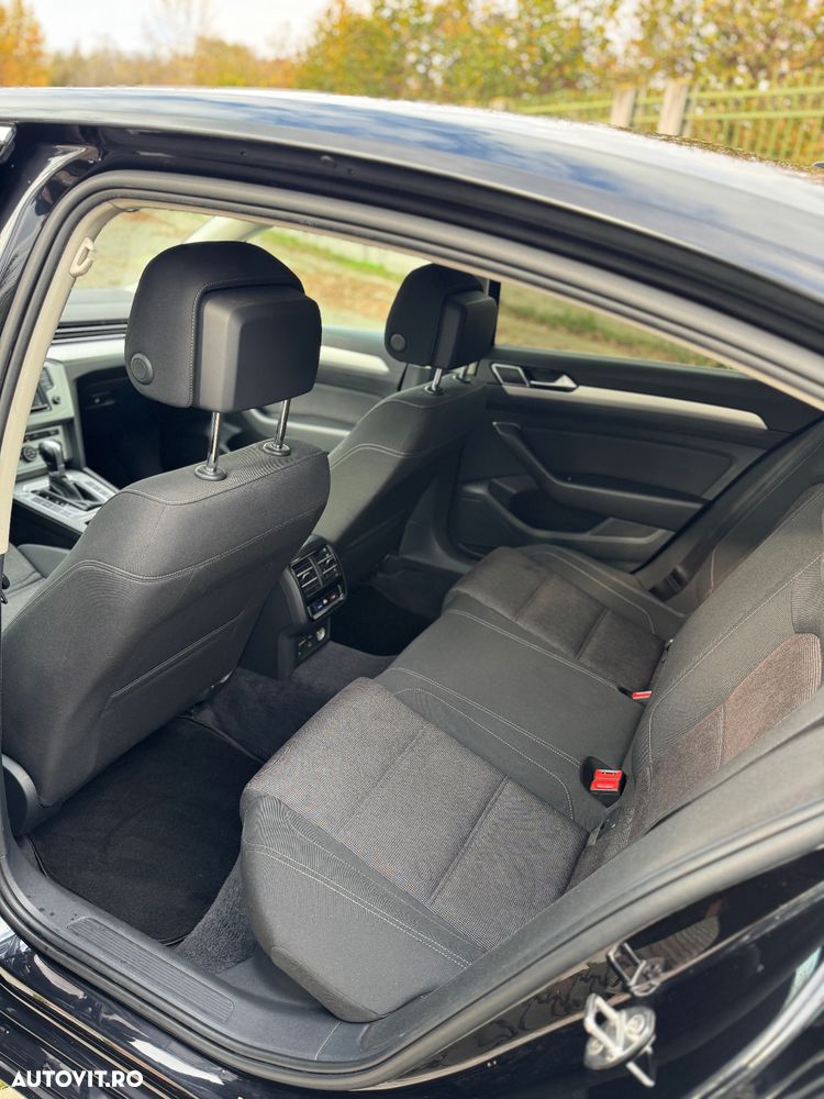 Volkswagen Passat - 15