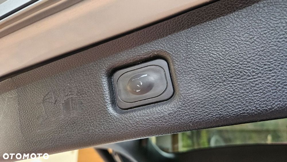 Ford S-Max 2.0 TDCi Titanium - 24