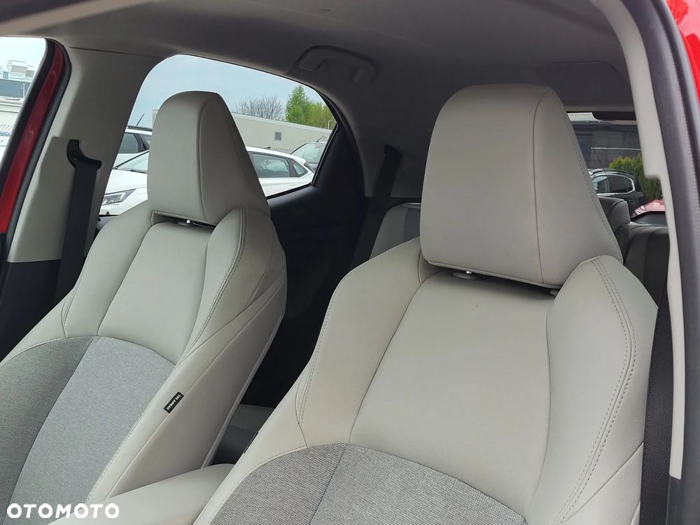 Toyota Yaris Hybrid 1.5 Executive - 11