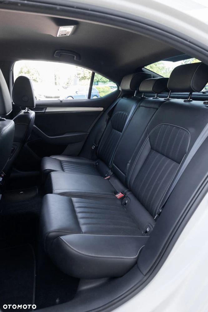 Skoda Superb 2.0 TSI L&K DSG - 13