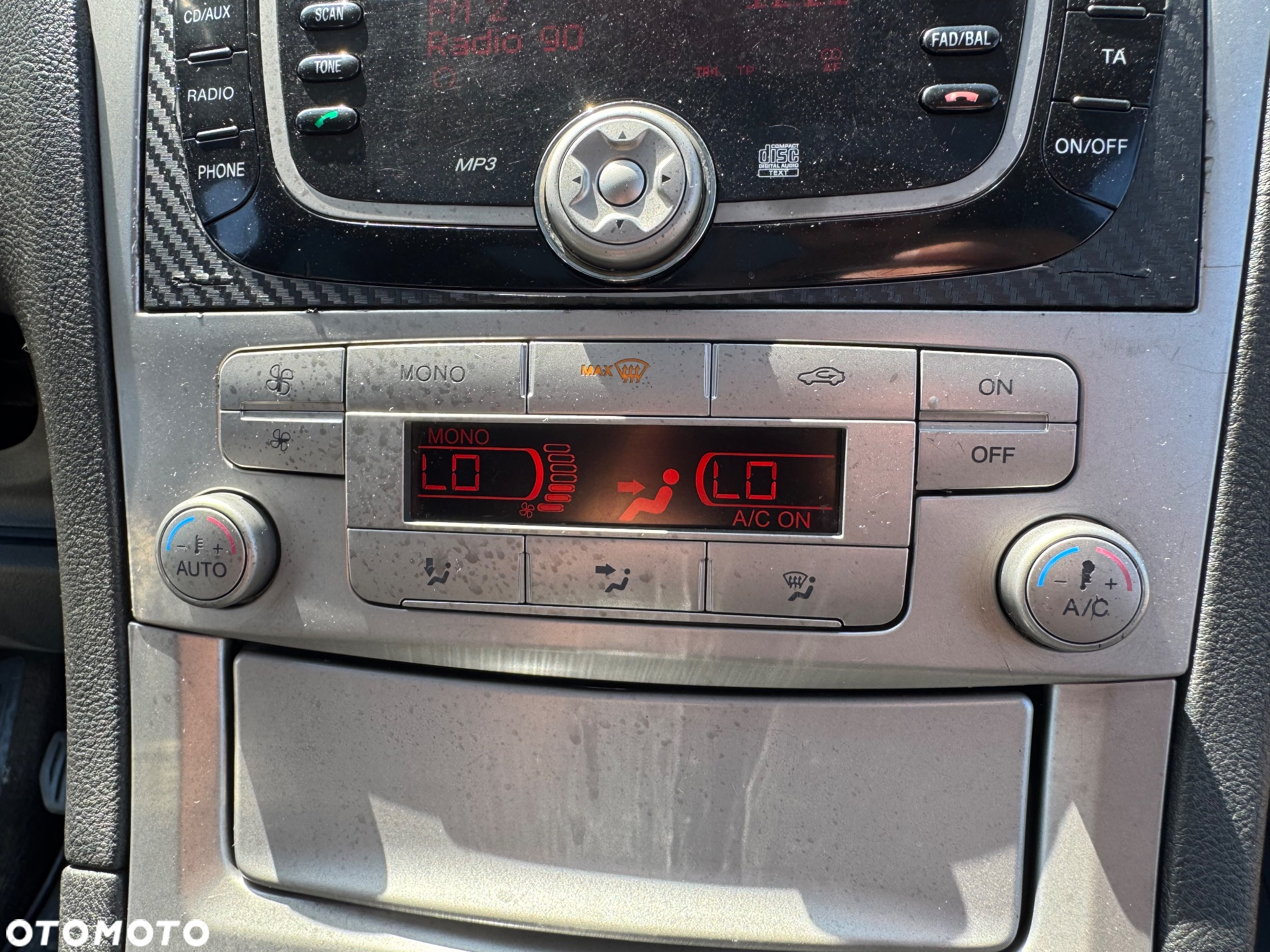 Ford S-Max - 28