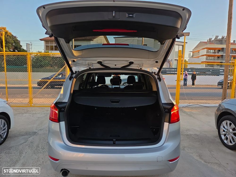 BMW 216 Gran Tourer - 40