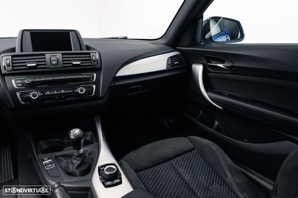 BMW 116 d Pack M - 17