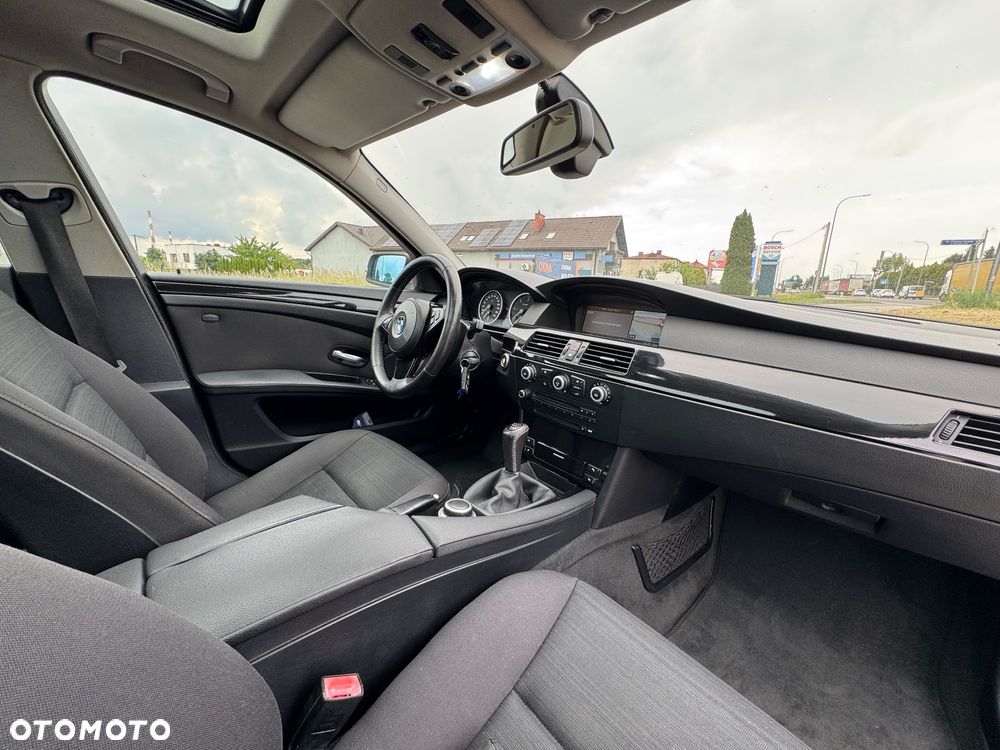 BMW Seria 5 520d Special Edition - 8