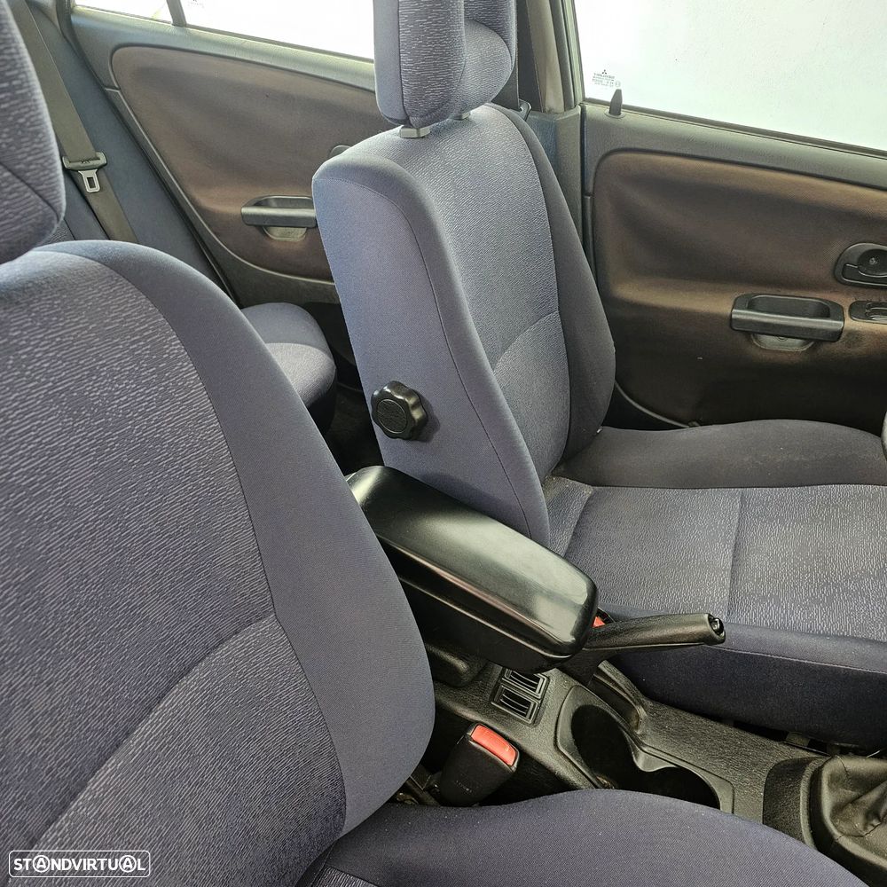 Mitsubishi Carisma SD 1.3 Comfort - 11
