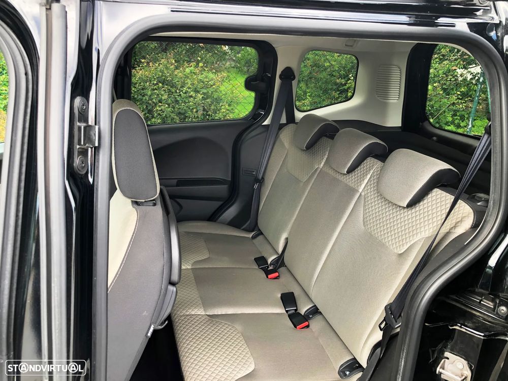 Ford Tourneo Courier 1.0 EcoBoost Titanium - 12