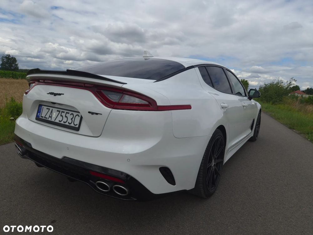 Kia Stinger 3.3 T-GDI AWD GT - 10