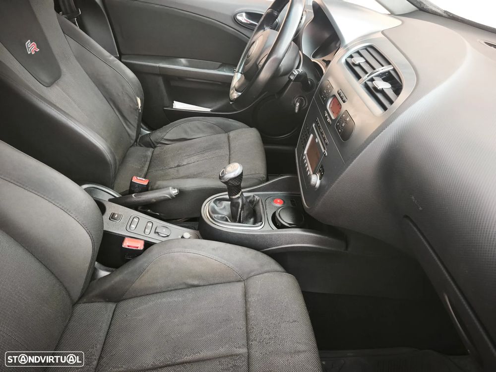 SEAT Leon 2.0 TDI DPF FR - 23