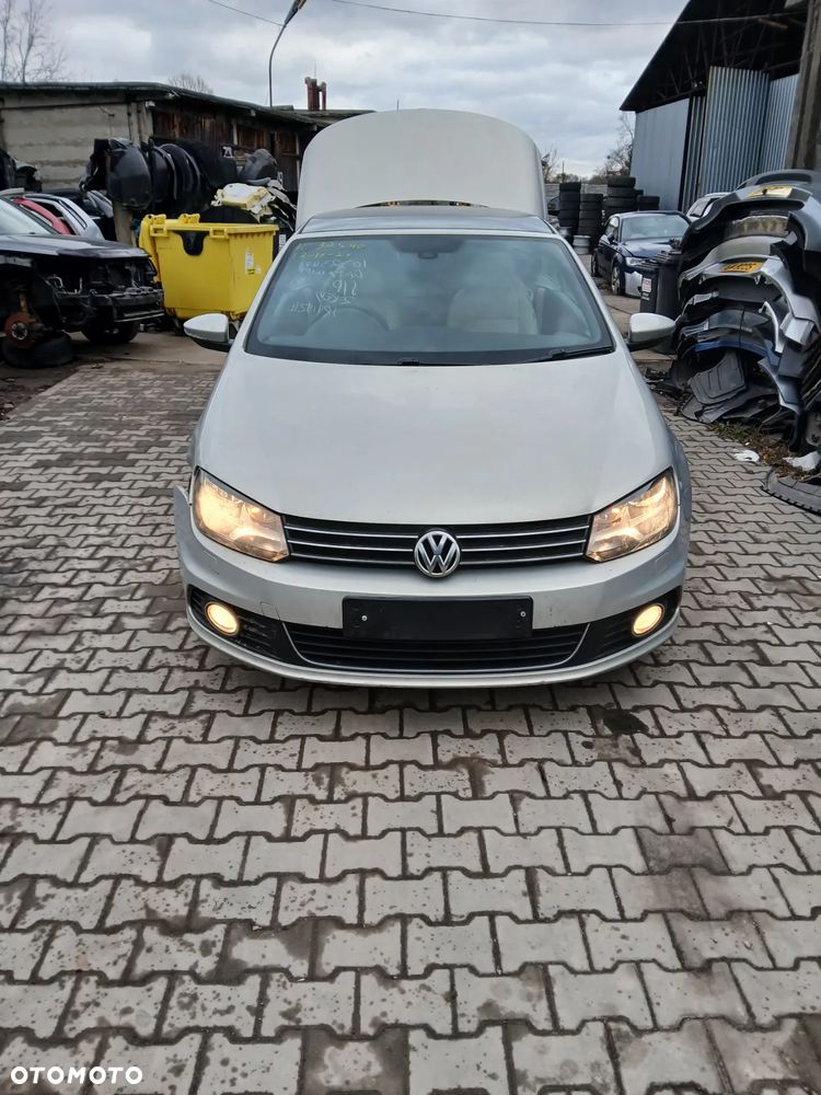 Vw Eos Maska zderzak błotnik pas LR7L