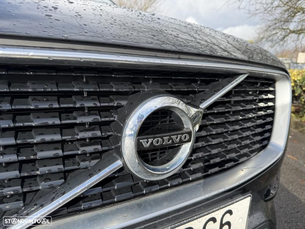 Volvo XC 90 2.0 D4 R-Design - 11