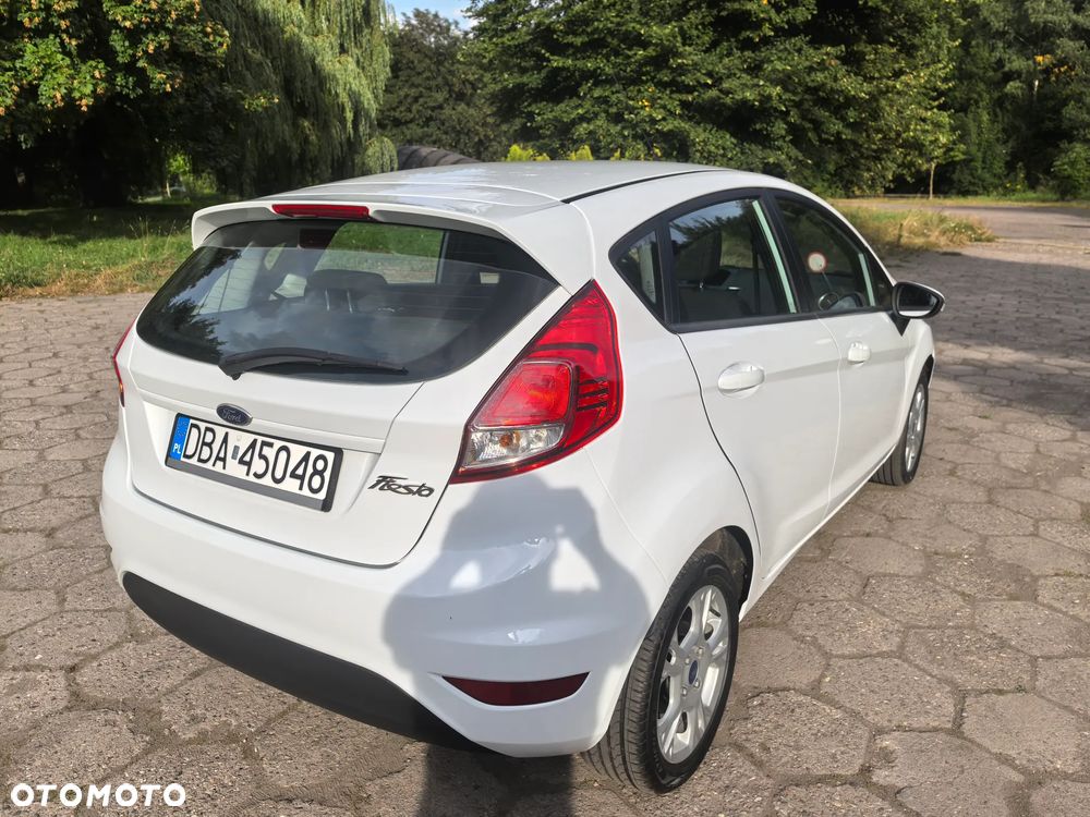 Ford Fiesta - 12