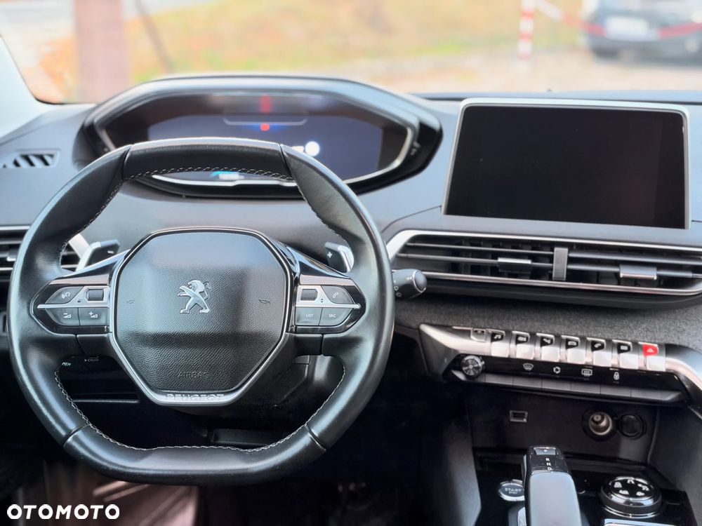 Peugeot 3008 1.2 PureTech Allure S&S EAT6 - 26