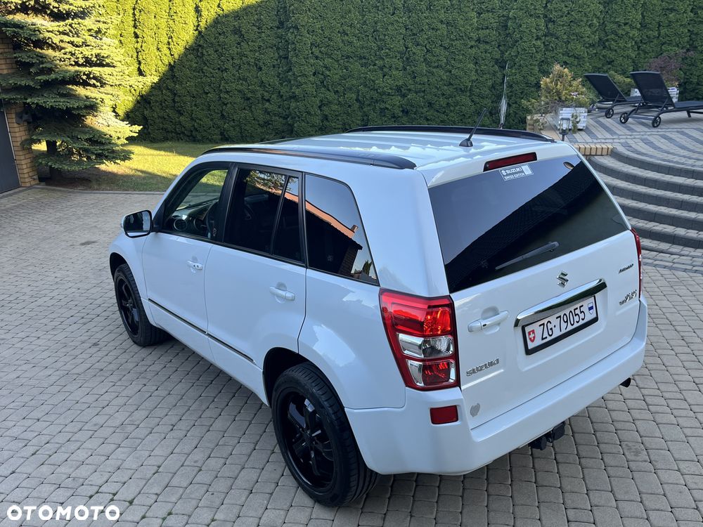 Suzuki Grand Vitara 2.4 De Luxe - 2