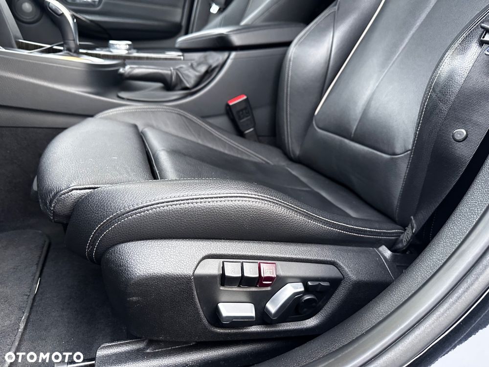 BMW Seria 3 340i Edition M Sport Shadow - 18