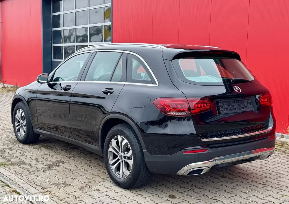 Mercedes-Benz GLC 300 d 4Matic 9G-TRONIC - 13