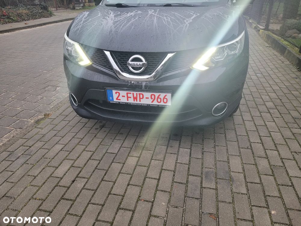 Nissan Qashqai 1.6 dCi Xtronic TEKNA+ - 8