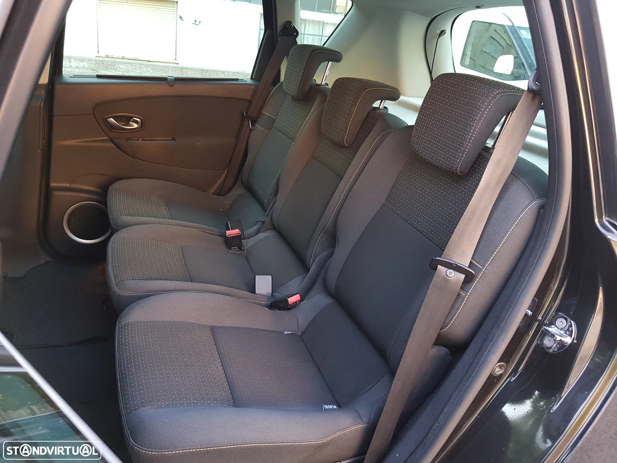 Renault Scénic 1.5 dCi Dynamique S - 29