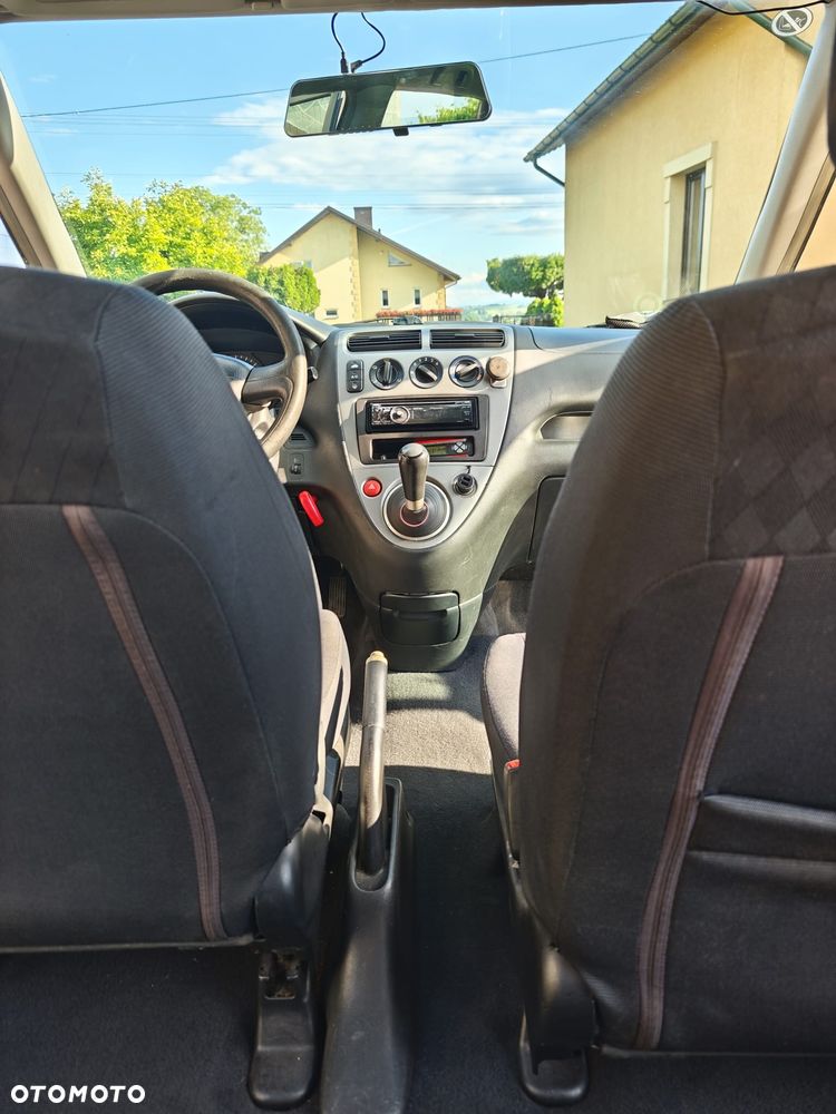 Honda Civic 1.6i LS - 7