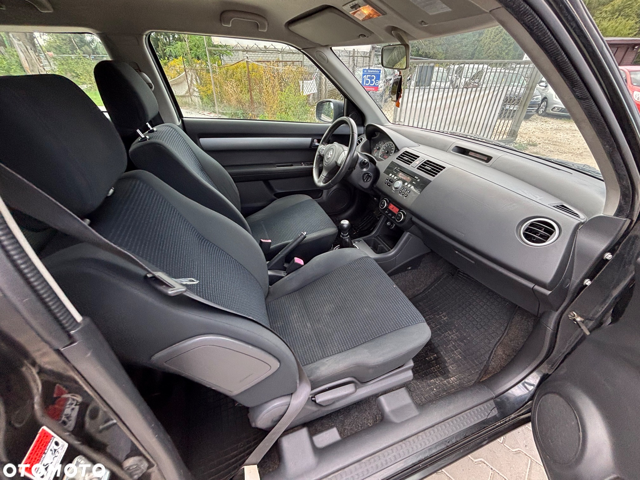 Suzuki Swift 1.3 DDiS 16v GLX DPF - 15