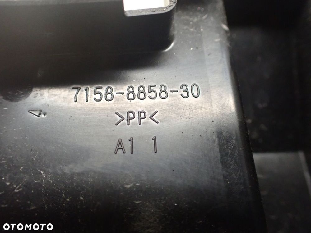 SKRZYNKA BEZPIECZNIKÓW AKU SUZUKI GRAND VITARA II 1.9 7158-8858-30 - 5