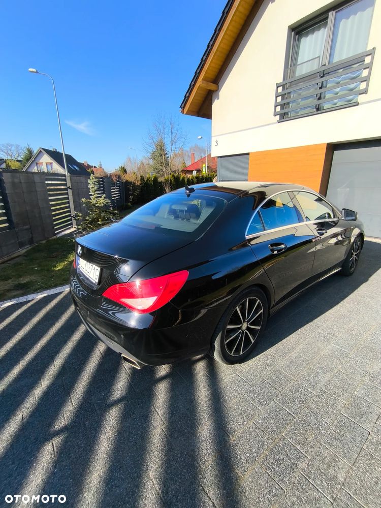 Mercedes-Benz CLA 180 - 4