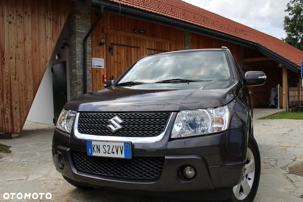 Suzuki Grand Vitara 1.6 De luxe - 24