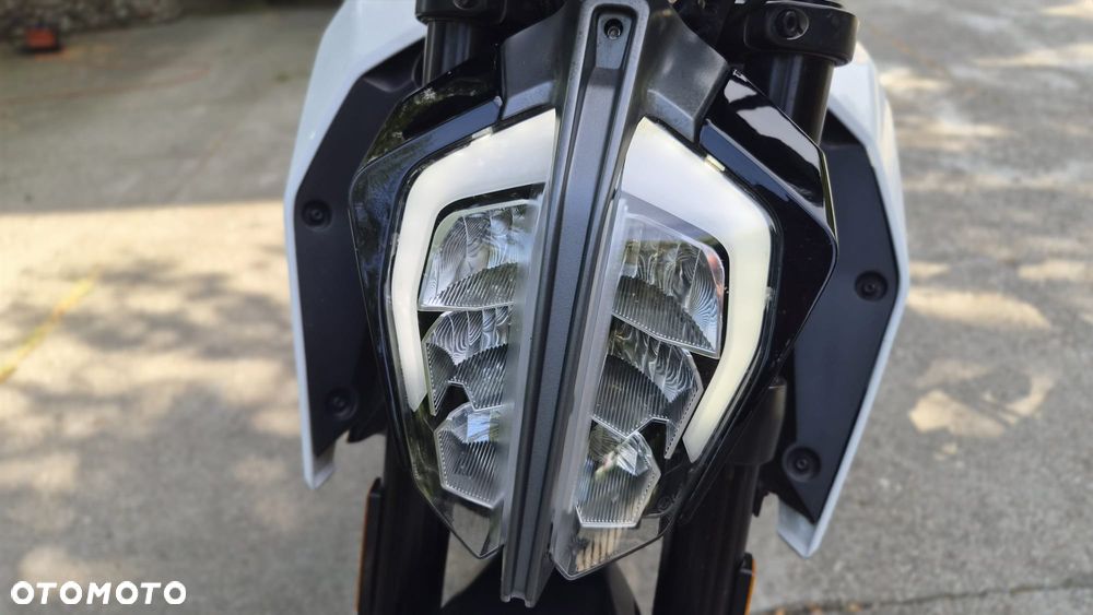 KTM Duke 125 - 16