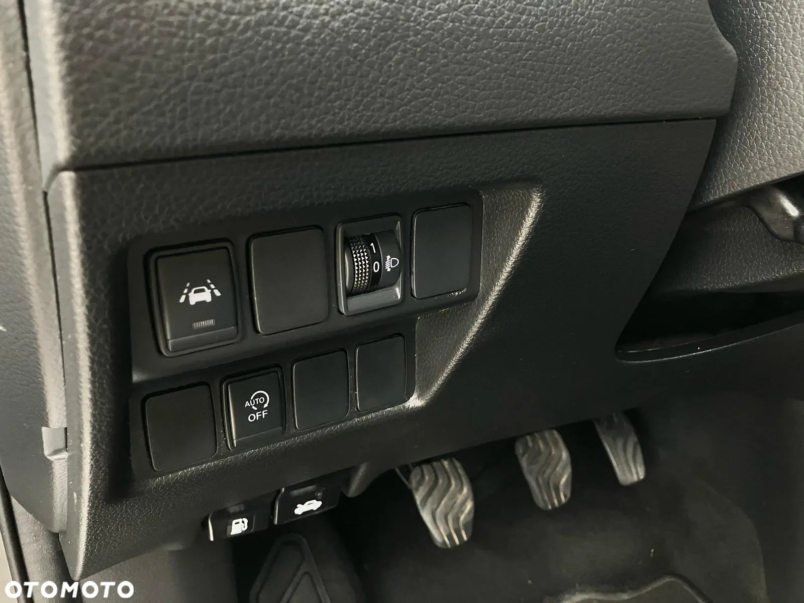 Nissan Qashqai 1.3 DIG-T N-Connecta - 11