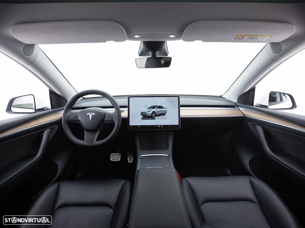 Tesla Model Y Long Range Dual Motor AWD - 8