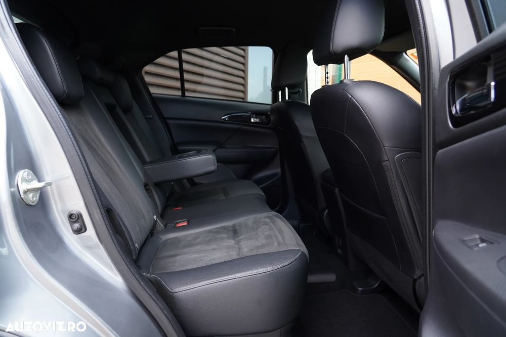 Mitsubishi Eclipse-Cross 4WD Top - 10