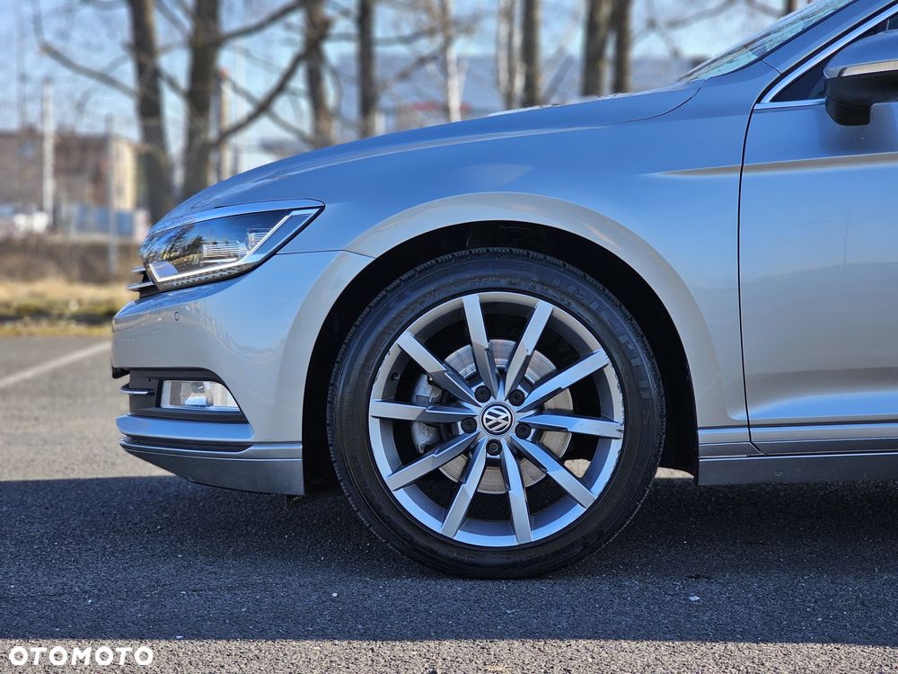 Volkswagen Passat - 5