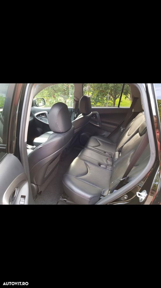 Toyota RAV4 2.2 D-4D 4x4 Executive - 6