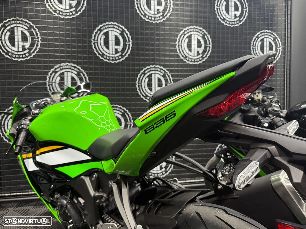 Kawasaki ZX 6R - 15
