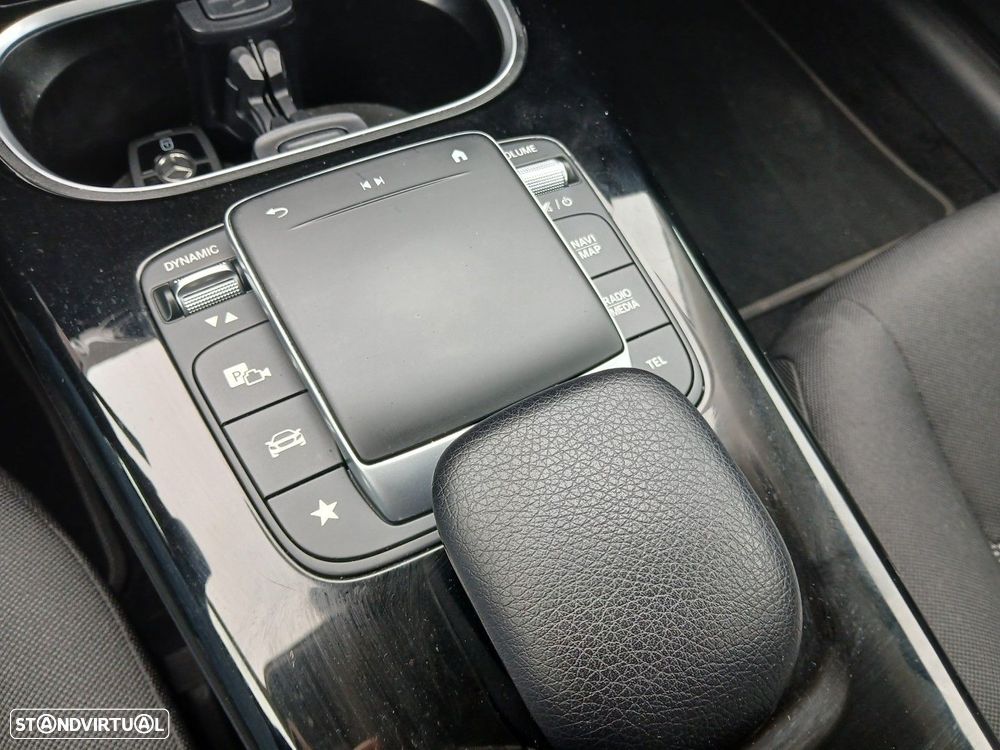 Mercedes-Benz A 250 Limousine e 8G-DCT - 31