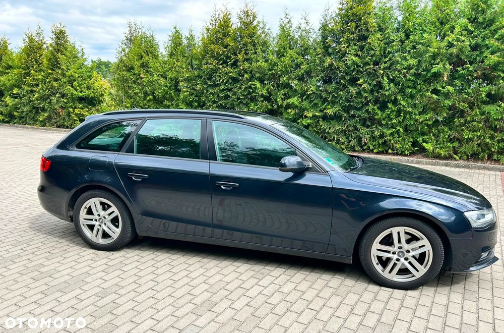 Audi A4 Avant - 4