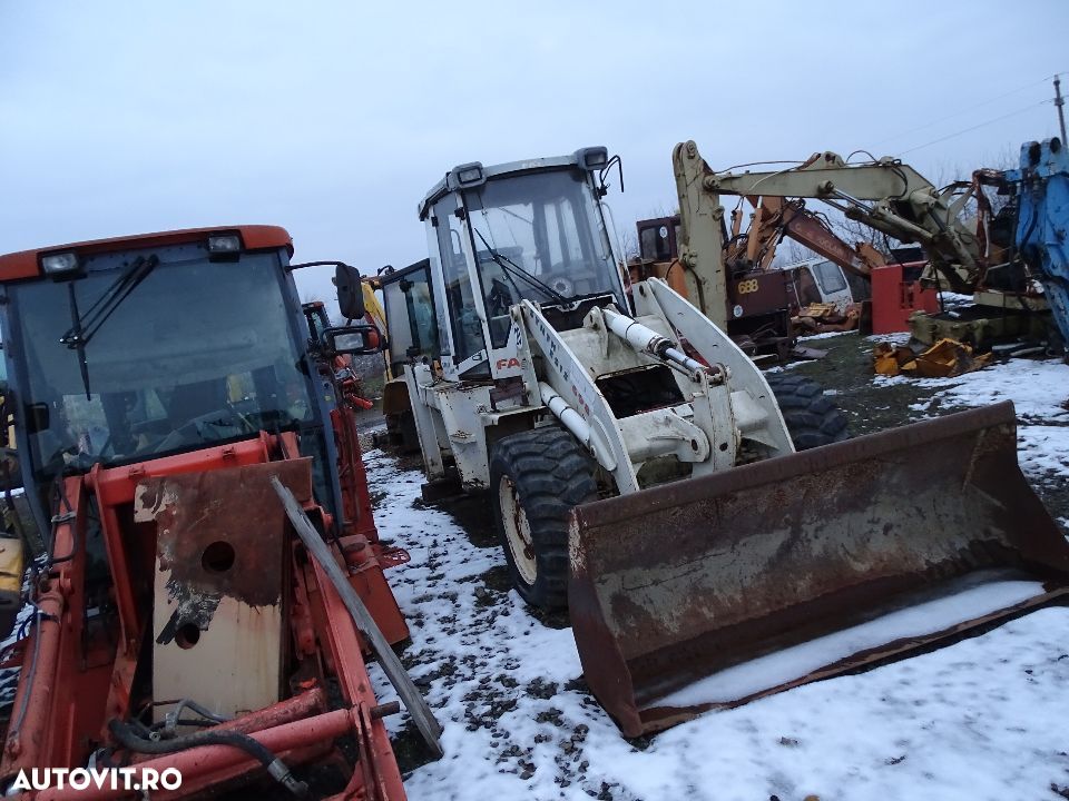 Punte fata buldoexcavator Fai 698 Sinth - 1