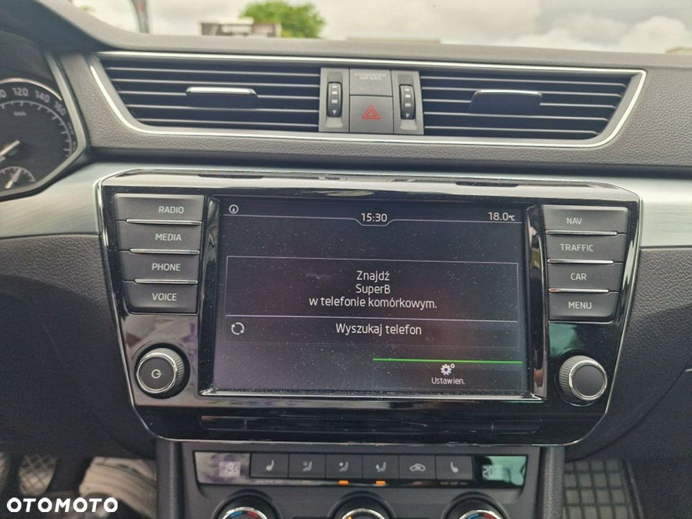 Skoda Superb 2.0 TDI Ambition - 24