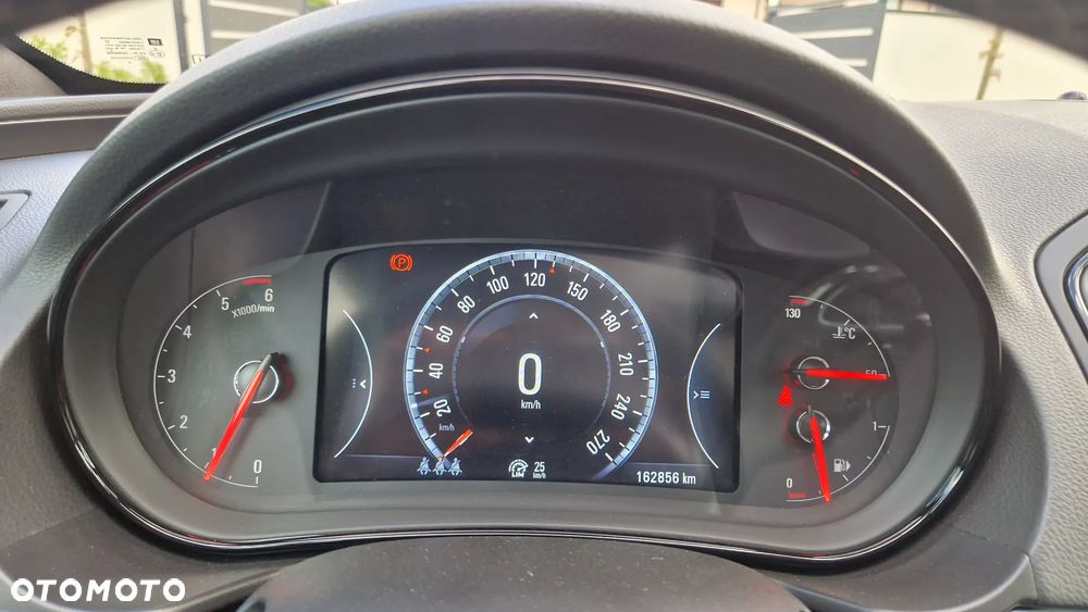 Opel Insignia Country Tourer 2.0 Diesel 4x4 Exclusive - 24