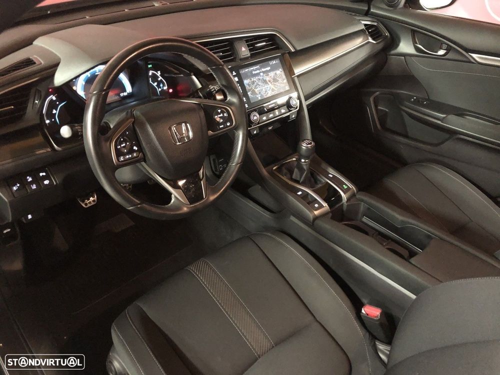 Honda Civic 1.0 i-VTEC Executive Premium - 6
